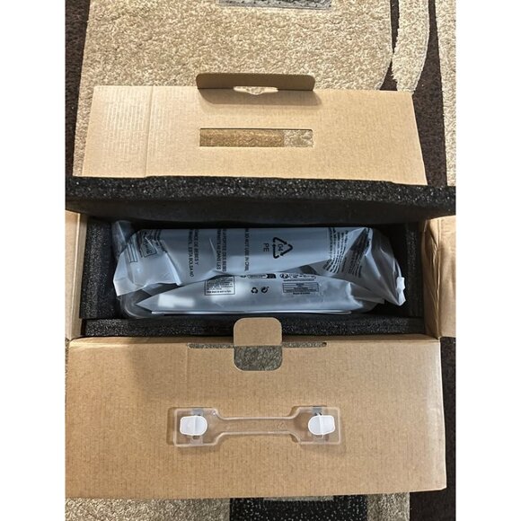 Jeep Wrangler JK 2007-18 10.2" Android Stereo | CarPlay & Backup Camera - Picture 2 of 7